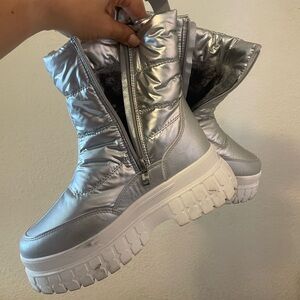 Dirty Laundry Weather Boots